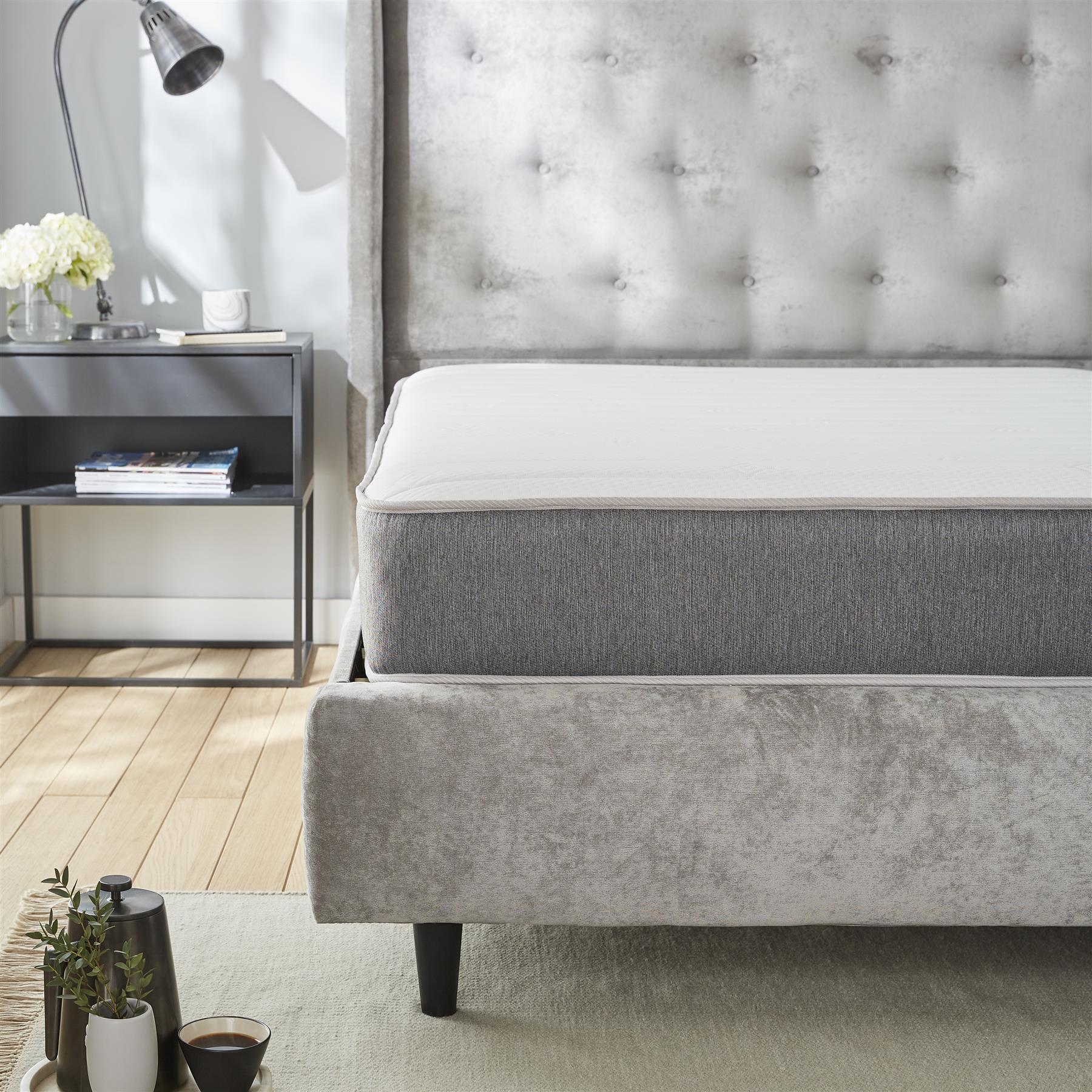 Starlight Beds Memory Foam & Spring Mattress - Comfort Finish - European Small Single Mattress (80cmx 200cm)
