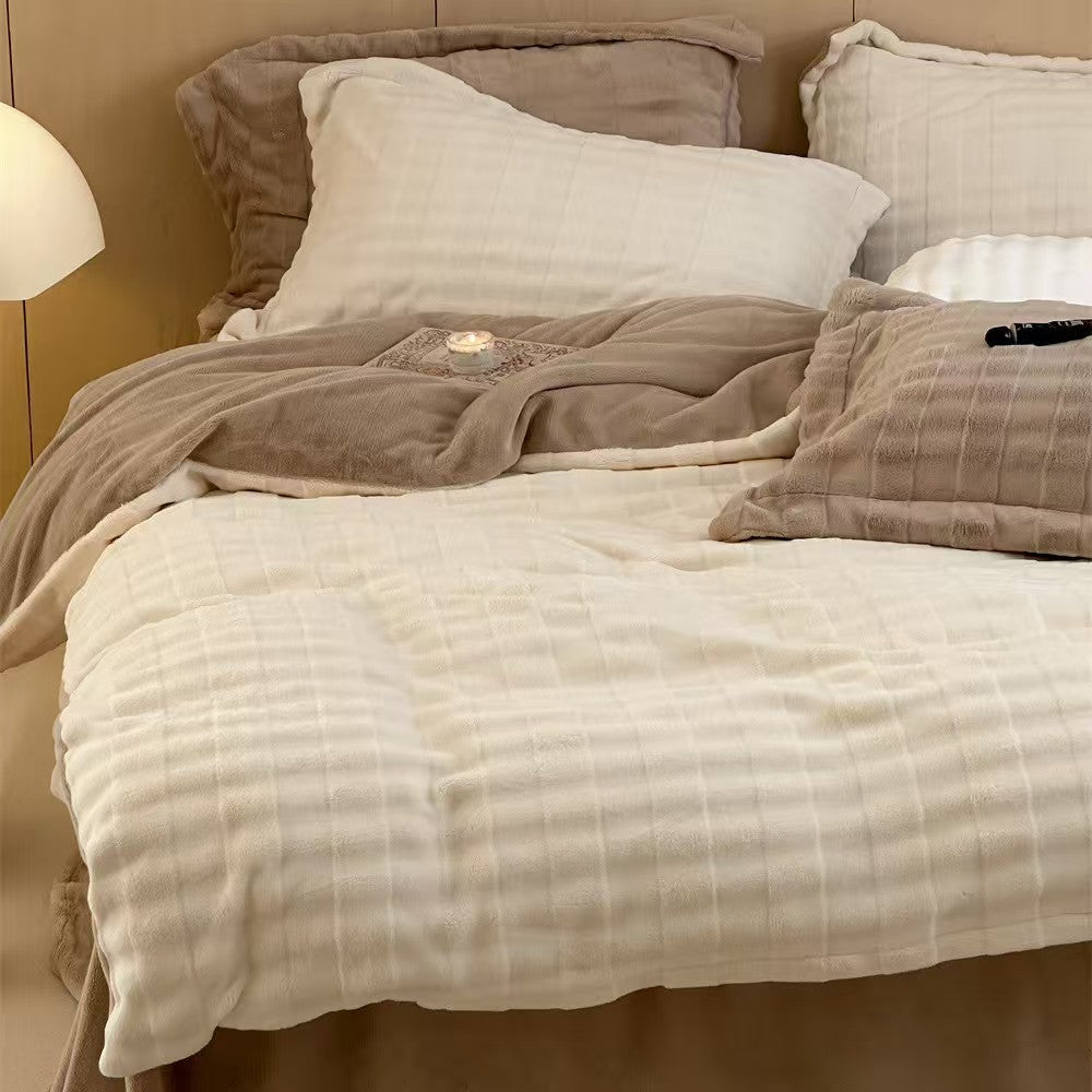 Three-dimensional cloud milk flannel four-piece set