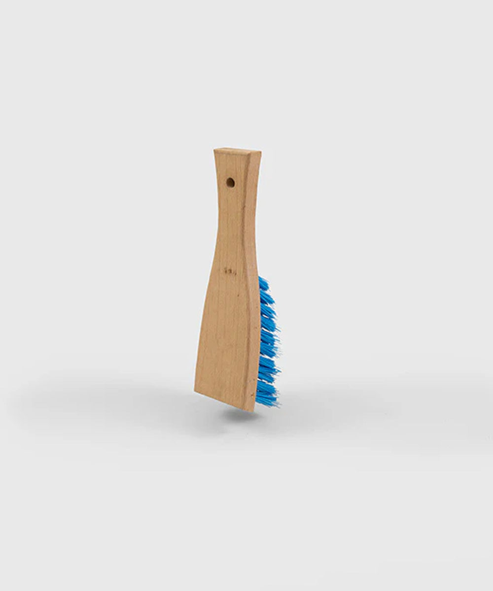 Traditional General Purpose Brush With A Chisel Edge - Stiff - Polypropylene / 265mm 68mm 65mm