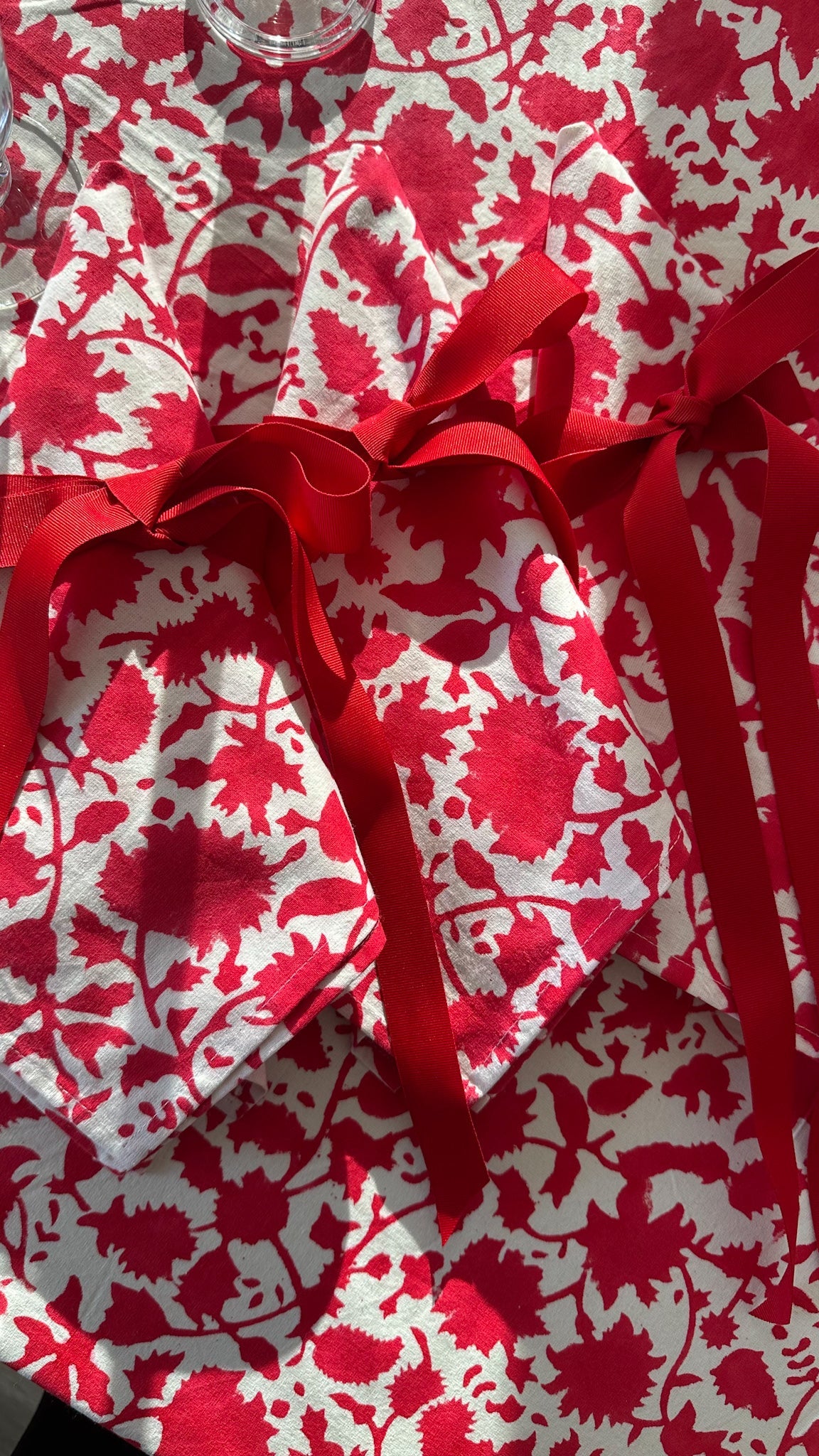 CRANBERRY BLOSSOM NAPKINS
