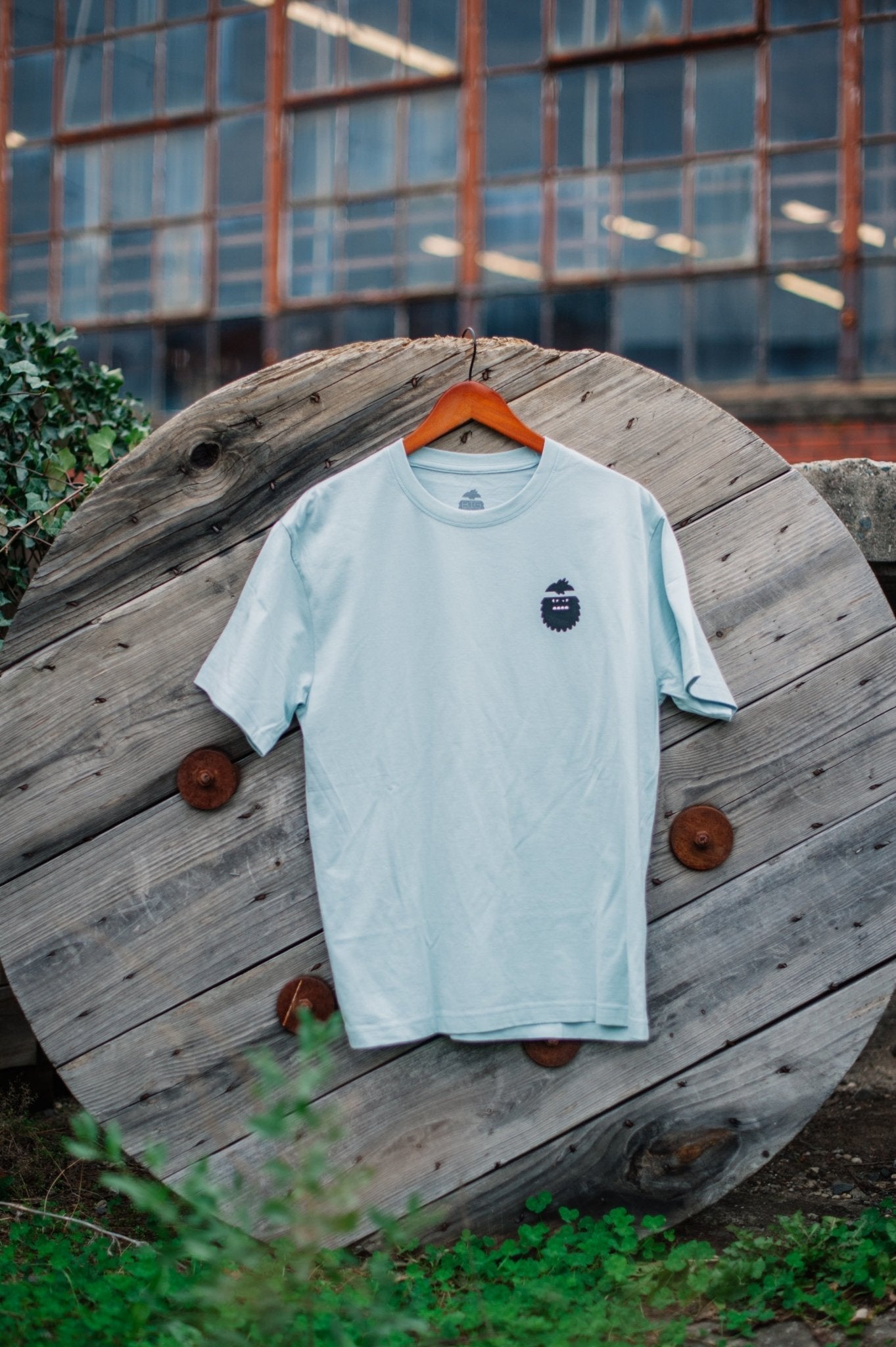 Close Encounter Tee in Seafoam - S
