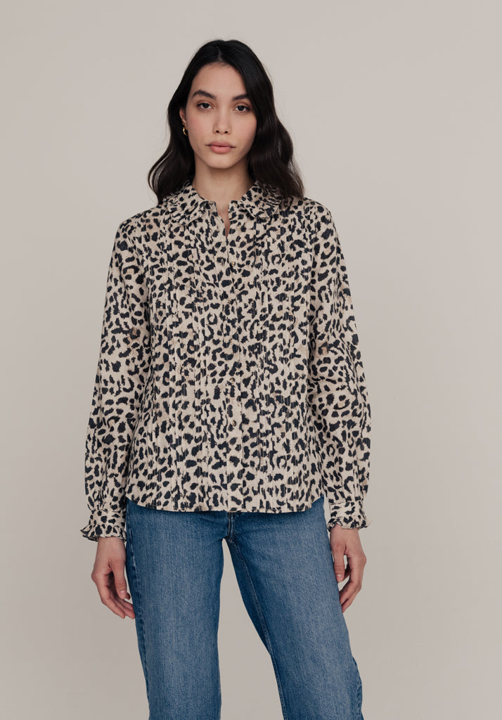 Emeline Vintage Animal Print Shirt In Cream - 16