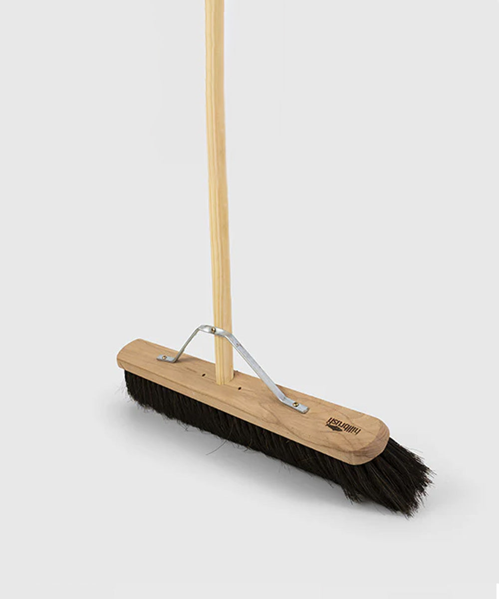 Traditional Wooden Platform Broom With Handle - Medium Stiff - Bassine/Black Coco mixture / 132cm 60cm 7cm 1.5kg