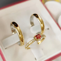 Alianças abauladas 4mm + Anel Cherry (Escolha a Cor da Pedra)
