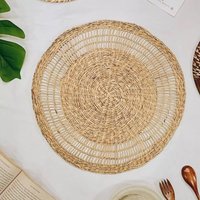 Bayside Round Seagrass Placemat
