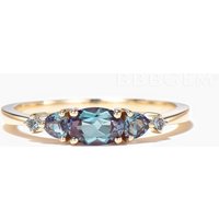 Alexandrite 5 Stone Ring Oval Cut Color-change Alexandrite Engagement Ring