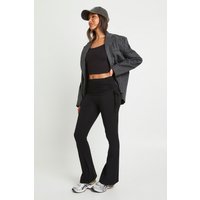 Leggings Básicos De Campana Con Pliegue En La Cintura De Boohoo, Negro
