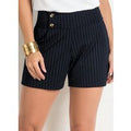 Short Risca de Giz com Botões Frontais