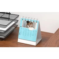 Calendário de Mesa Personalizado Com Base - 14x14cm
