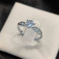 Anel de prata modelo Rainha com Zircônia